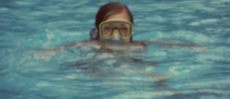 suddig...jag vet, men en liten bild på mig i hotellets pool☼